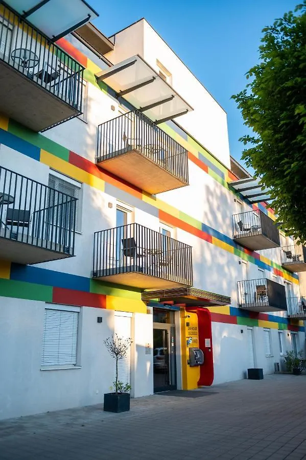 Shome Hotel Graz I Self Check-In I Free Parking