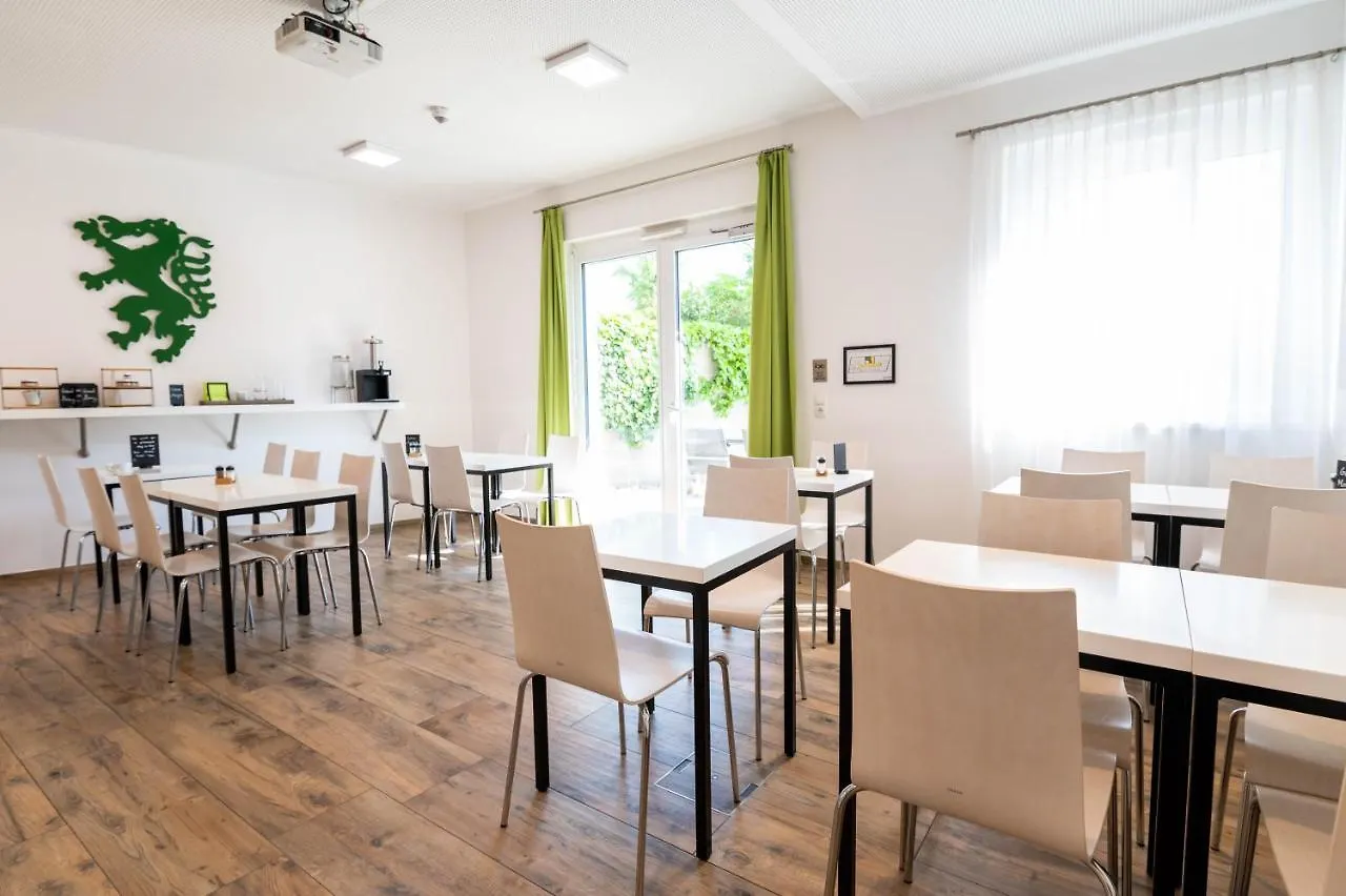 Shome Hotel Graz I Self Check-In I Free Parking