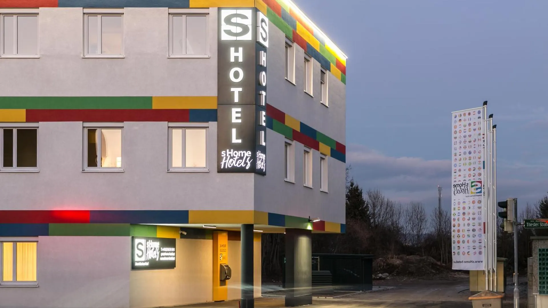 Shome Hotel Graz I Self Check-In I Free Parking
