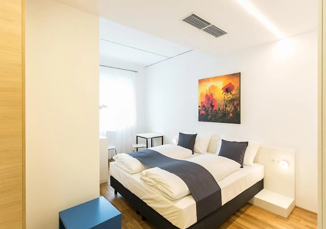 Shome Hotel Graz I Self Check-In I Free Parking