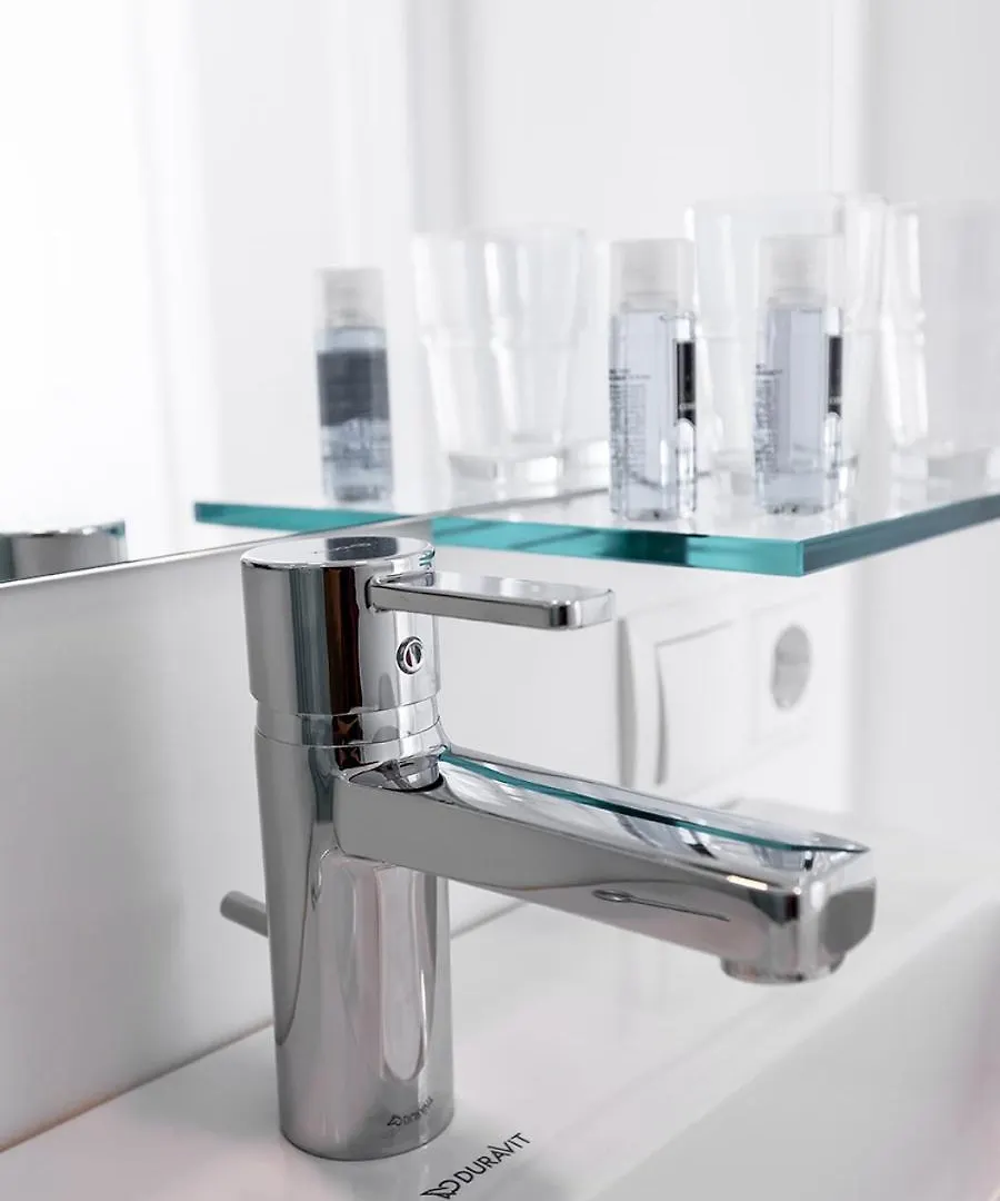 Shome Hotel Graz I Self Check-In I Free Parking
